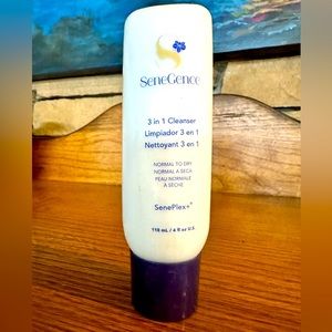 Senegence cleanser